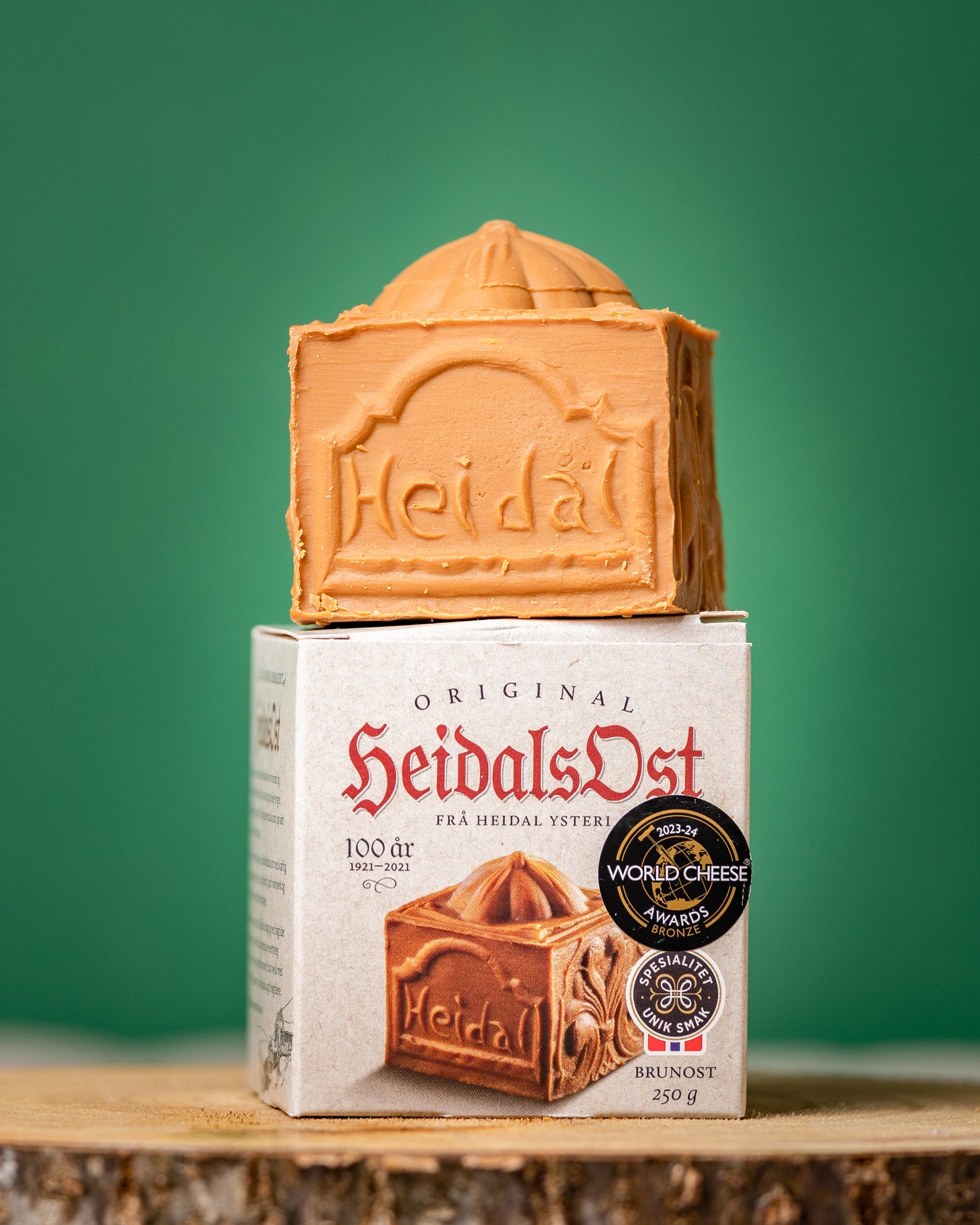 Heidal Brunost (whole)